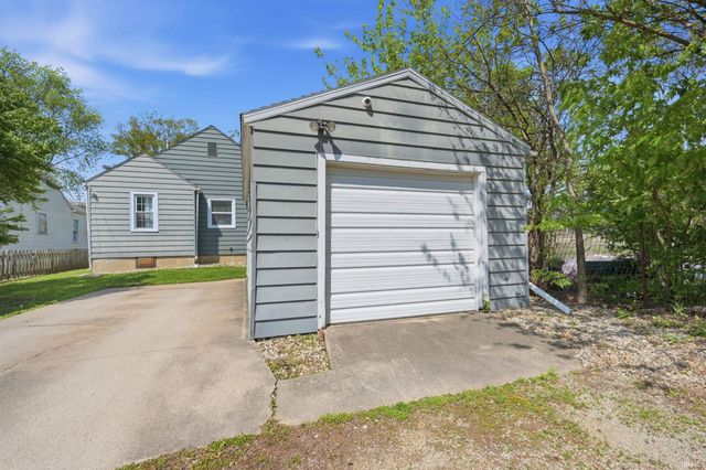 1107 W Bethel Avenue, Muncie, IN 47303