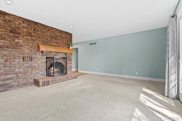 8732 Fairview Lane, Zeeland, MI 49464