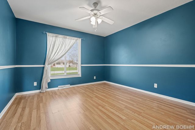 8732 Fairview Lane, Zeeland, MI 49464