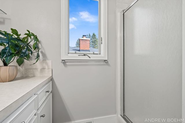 8732 Fairview Lane, Zeeland, MI 49464