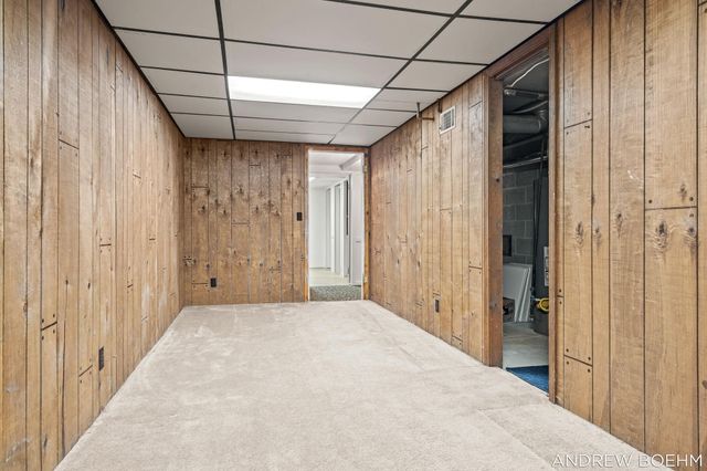 8732 Fairview Lane, Zeeland, MI 49464