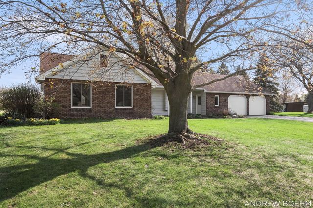 8732 Fairview Lane, Zeeland, MI 49464