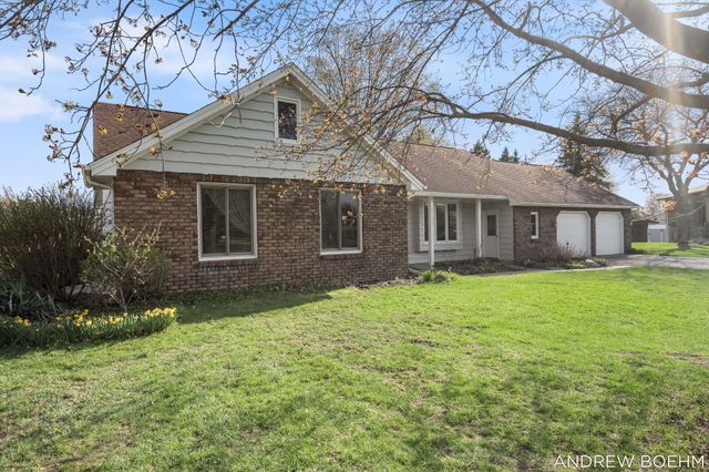 8732 Fairview Lane, Zeeland, MI 49464