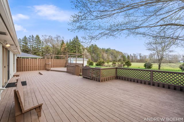 8732 Fairview Lane, Zeeland, MI 49464