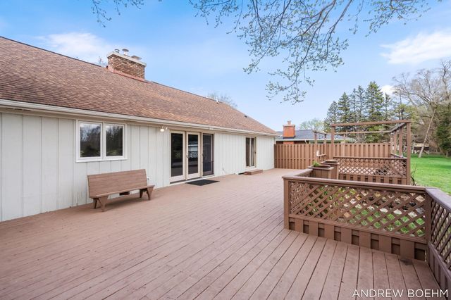 8732 Fairview Lane, Zeeland, MI 49464