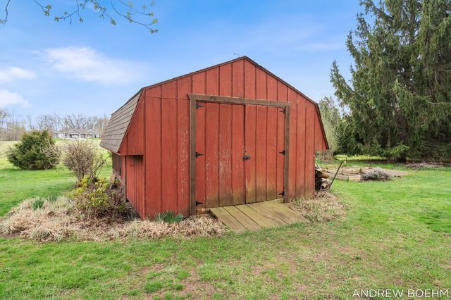 8732 Fairview Lane, Zeeland, MI 49464