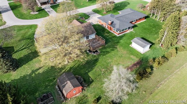 8732 Fairview Lane, Zeeland, MI 49464