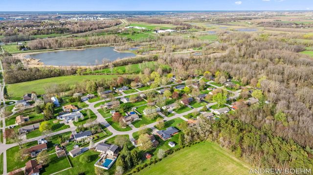 8732 Fairview Lane, Zeeland, MI 49464