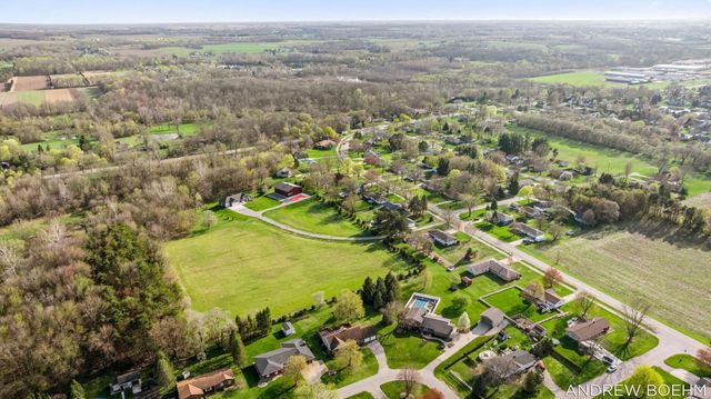 8732 Fairview Lane, Zeeland, MI 49464