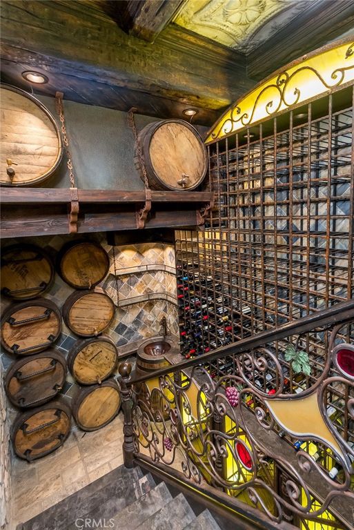 Image 38 of property listing at 330 Kempton Road, Glendale, CA 91202