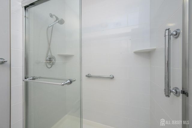 27 Bahamia Drive, Toms River, NJ 08757