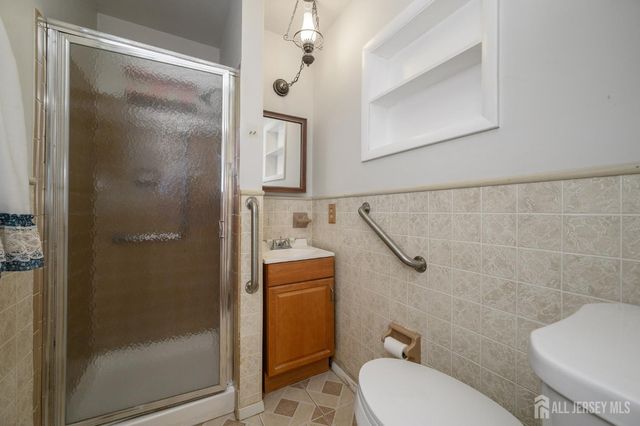 27 Bahamia Drive, Toms River, NJ 08757