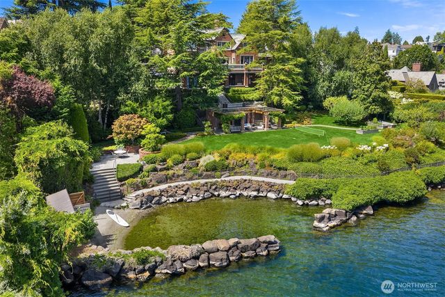 3038 E Laurelhurst Drive NE, Seattle, WA 98105