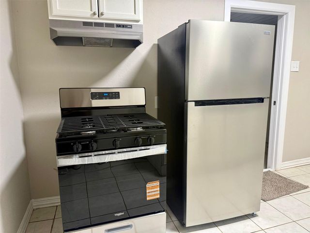 6743 Crestmont Street, Houston, TX 77033