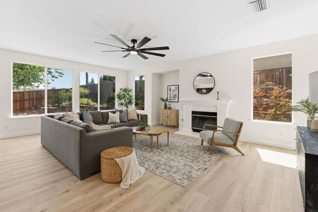 3201 Montrose Way, El Dorado Hills, CA 95762