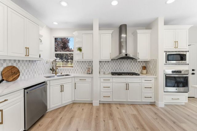 3201 Montrose Way, El Dorado Hills, CA 95762