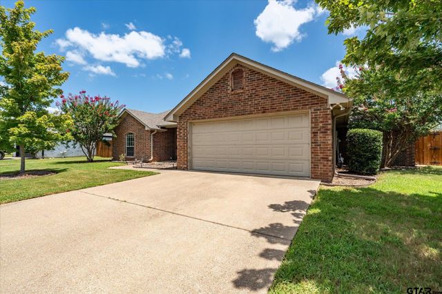 401 Amanda Court, Whitehouse, TX 75791