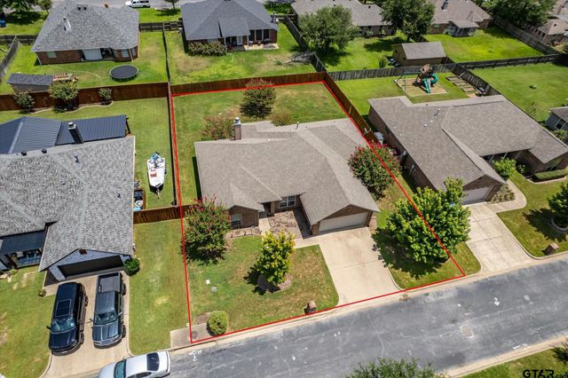 401 Amanda Court, Whitehouse, TX 75791