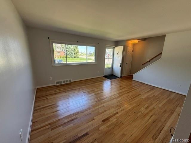 25 Highland Ave Unit 2, Clawson, MI 48017