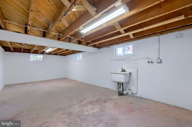 49 WABANK RD, Lancaster, PA 17603
