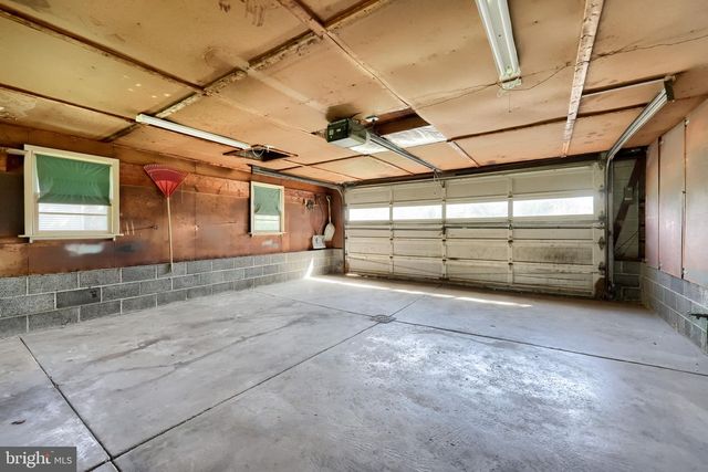 49 WABANK RD, Lancaster, PA 17603
