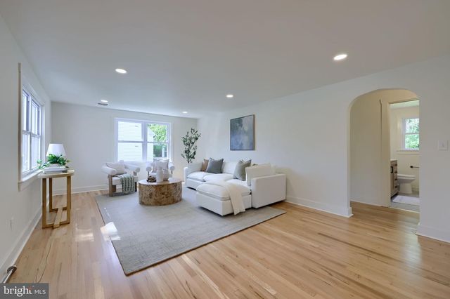 49 WABANK RD, Lancaster, PA 17603
