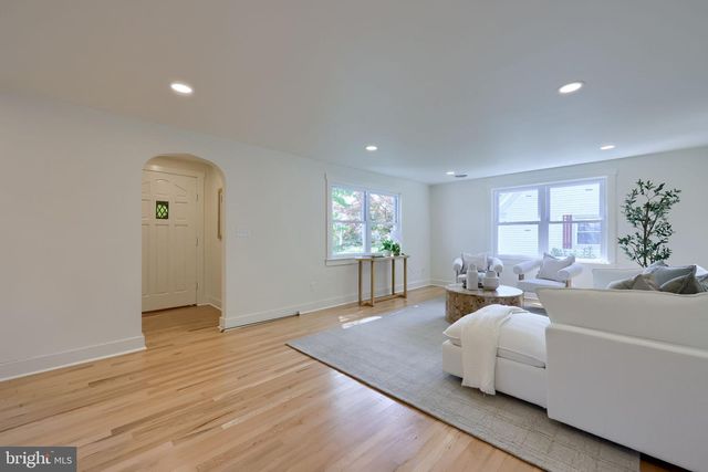 49 WABANK RD, Lancaster, PA 17603
