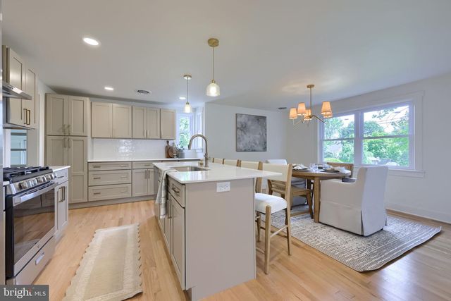 49 WABANK RD, Lancaster, PA 17603
