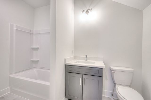 623 Swanston Lane, Gallatin, TN 37066