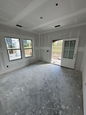 623 Swanston Lane, Gallatin, TN 37066