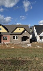 623 Swanston Lane, Gallatin, TN 37066