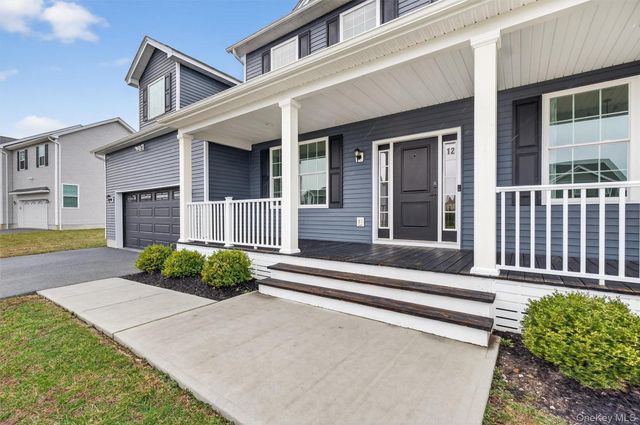 12 Kensington Lane, Poughkeepsie, NY 12603