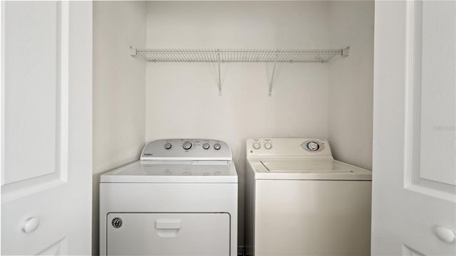 1614 CROYDON STREET, Orlando, FL 32828