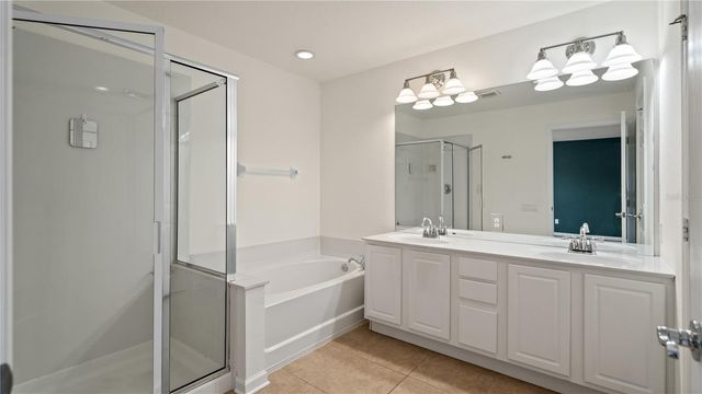 1614 CROYDON STREET, Orlando, FL 32828