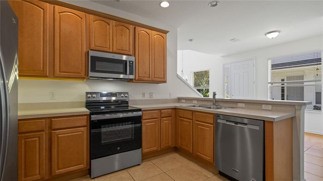 1614 CROYDON STREET, Orlando, FL 32828