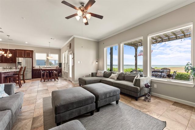 4906 Allen Cay Drive, Texas City, TX 77590