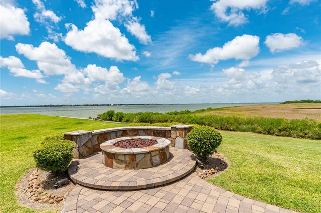 4906 Allen Cay Drive, Texas City, TX 77590