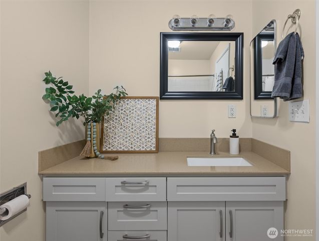 1992 Virginia Avenue, Coupeville, WA 98239