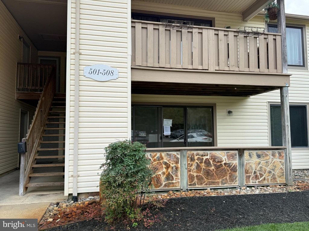 501 HICKORY CIR, Cherry Hill, NJ 08003
