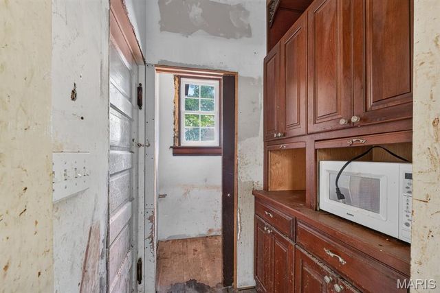 345 Tiffin Avenue, Ferguson, MO 63135