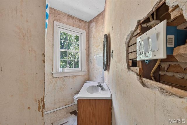 345 Tiffin Avenue, Ferguson, MO 63135