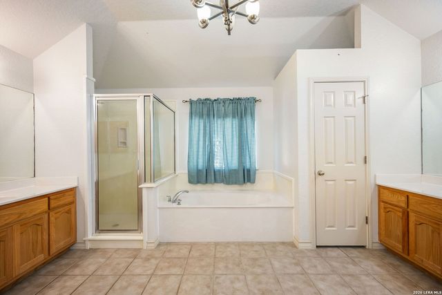 112 LEGACY TRCE, La Vernia, TX 78121