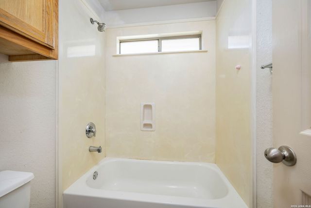 112 LEGACY TRCE, La Vernia, TX 78121