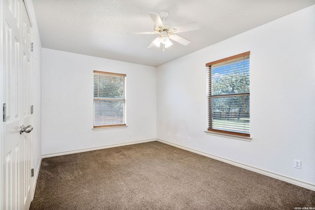 112 LEGACY TRCE, La Vernia, TX 78121