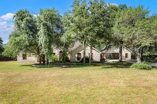 112 LEGACY TRCE, La Vernia, TX 78121