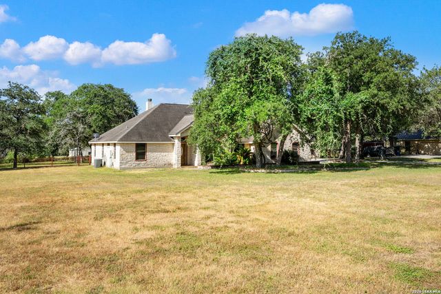 112 LEGACY TRCE, La Vernia, TX 78121