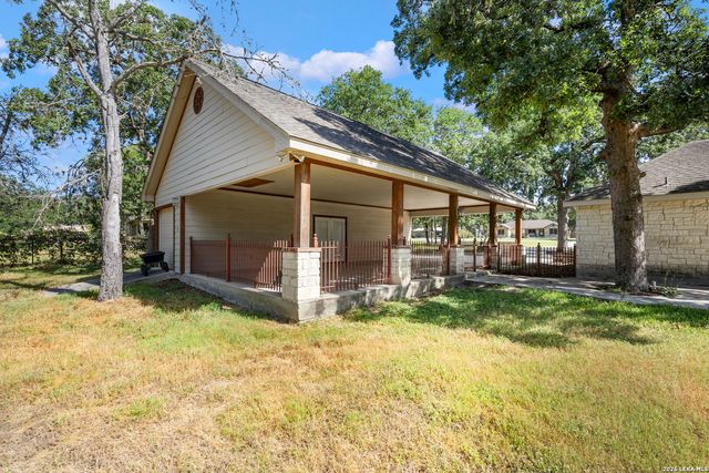 112 LEGACY TRCE, La Vernia, TX 78121