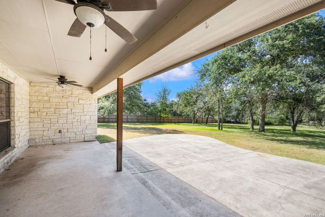 112 LEGACY TRCE, La Vernia, TX 78121