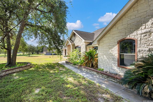 112 LEGACY TRCE, La Vernia, TX 78121