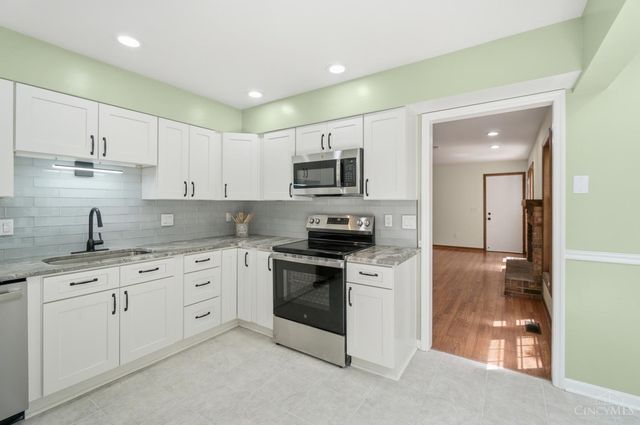 2043 Greenpine Drive, Springfield Twp., OH 45231